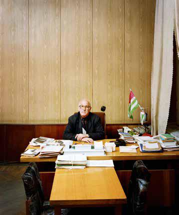 33-Rob Hornstra & Arnold Van Bruggen (1)